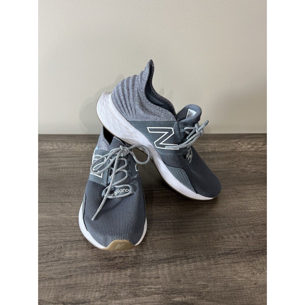 New Balance Fresh Foam Roav Shoes Mens 9 Wide Grey White Daily Road Jogging